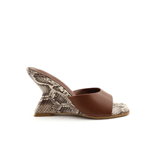 Load image into Gallery viewer, Slipper For Women
