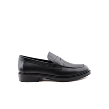 Load image into Gallery viewer, Genuine Leather Shoes For Men

