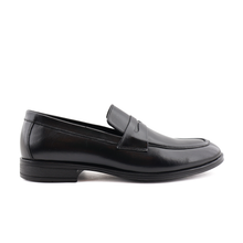 Load image into Gallery viewer, Genuine Leather Shoes For Men
