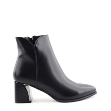 Load image into Gallery viewer, Boot For Women
