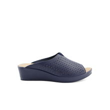 Load image into Gallery viewer, Slipper For Women
