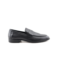 Load image into Gallery viewer, Genuine Leather Shoes For Men

