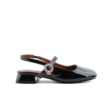 Load image into Gallery viewer, Sandal For Women
