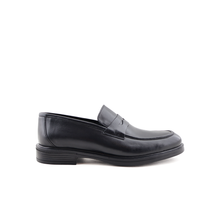 Load image into Gallery viewer, Genuine Leather Shoes For Men
