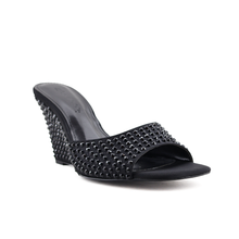 Load image into Gallery viewer, Slipper For Women
