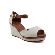 Load image into Gallery viewer, Sandal For Women
