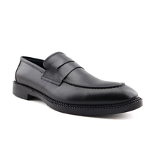 Load image into Gallery viewer, Genuine Leather Shoes For Men
