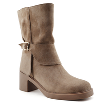 Load image into Gallery viewer, Boot For Women
