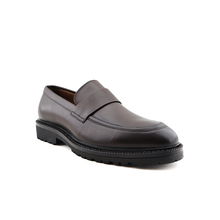 Load image into Gallery viewer, Genuine Leather Shoes For Men
