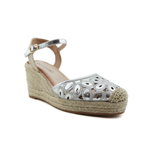 Load image into Gallery viewer, Sandal For Women
