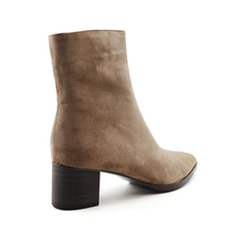 Load image into Gallery viewer, Boot For Women
