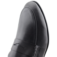 Load image into Gallery viewer, Genuine Leather Shoes For Men
