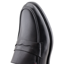 Load image into Gallery viewer, Genuine Leather Shoes For Men
