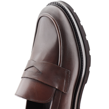 Load image into Gallery viewer, Genuine Leather Shoes For Men
