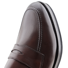 Load image into Gallery viewer, Genuine Leather Shoes For Men
