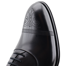 Load image into Gallery viewer, Genuine Leather Shoes For Men
