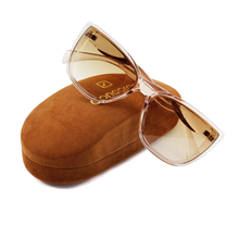 Load image into Gallery viewer, Sunglass For Women
