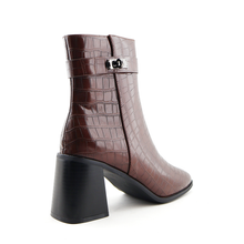 Load image into Gallery viewer, Boot For Women
