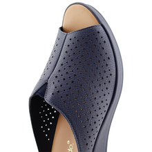 Load image into Gallery viewer, Slipper For Women
