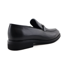 Load image into Gallery viewer, Genuine Leather Shoes For Men

