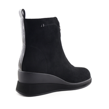 Load image into Gallery viewer, Boot For Women
