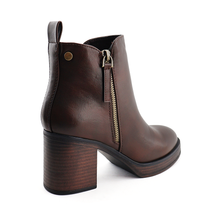 Load image into Gallery viewer, Boot For Women
