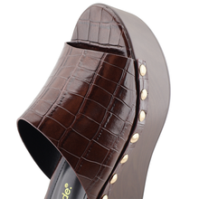 Load image into Gallery viewer, Slipper For Women

