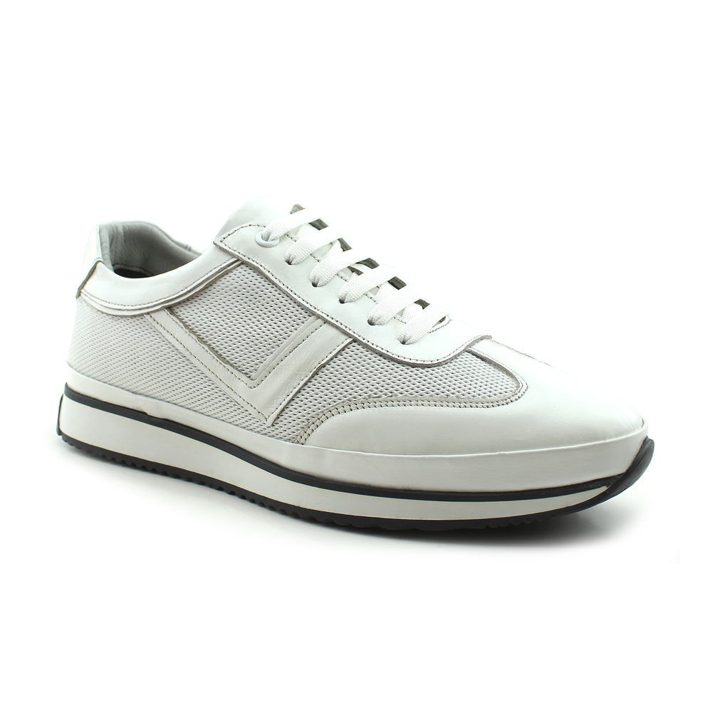Casual & Sport Shoes For Men