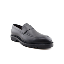 Load image into Gallery viewer, Genuine Leather Shoes For Men
