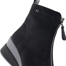 Load image into Gallery viewer, Boot For Women
