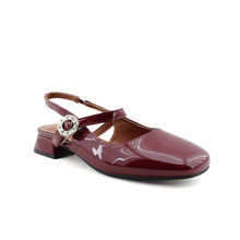 Load image into Gallery viewer, Sandal For Women
