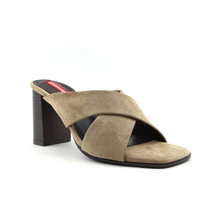 Load image into Gallery viewer, Slipper For Women
