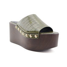 Load image into Gallery viewer, Slipper For Women
